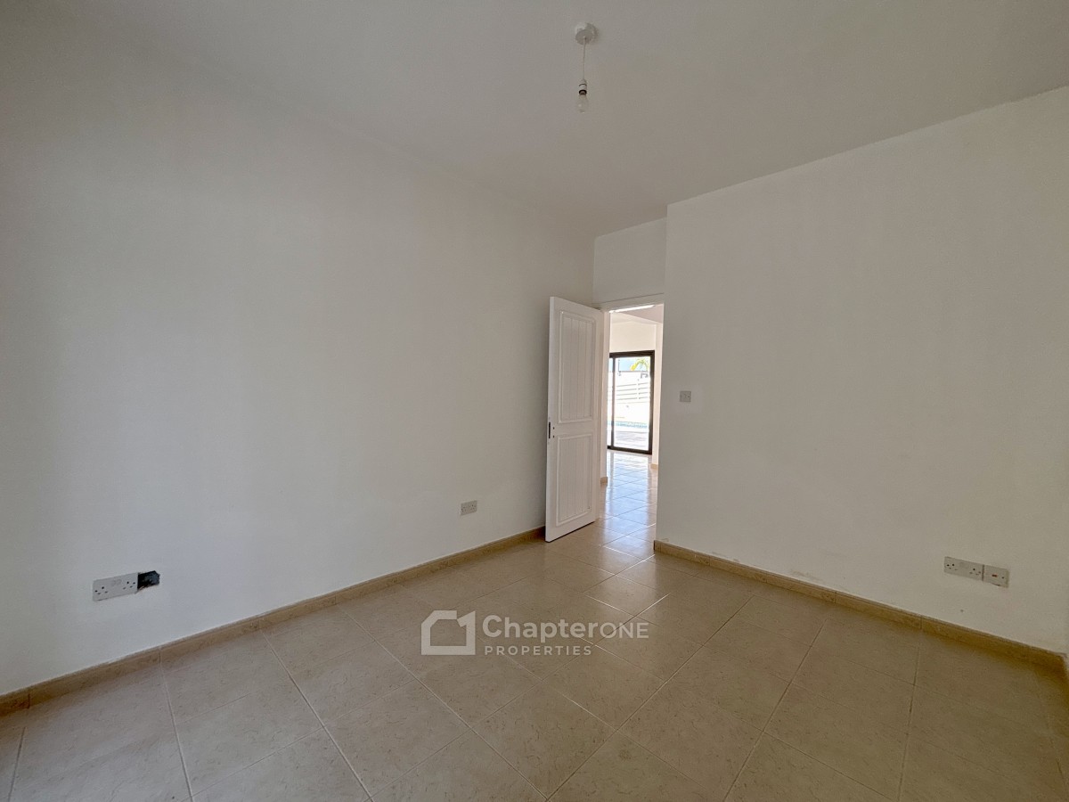 Detached Villa For Sale  in  Peyia - St. George