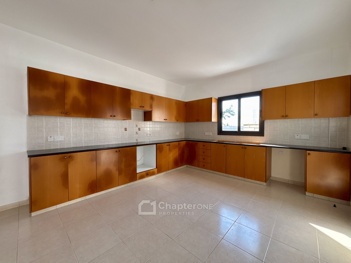 Detached Villa For Sale  in  Peyia - St. George