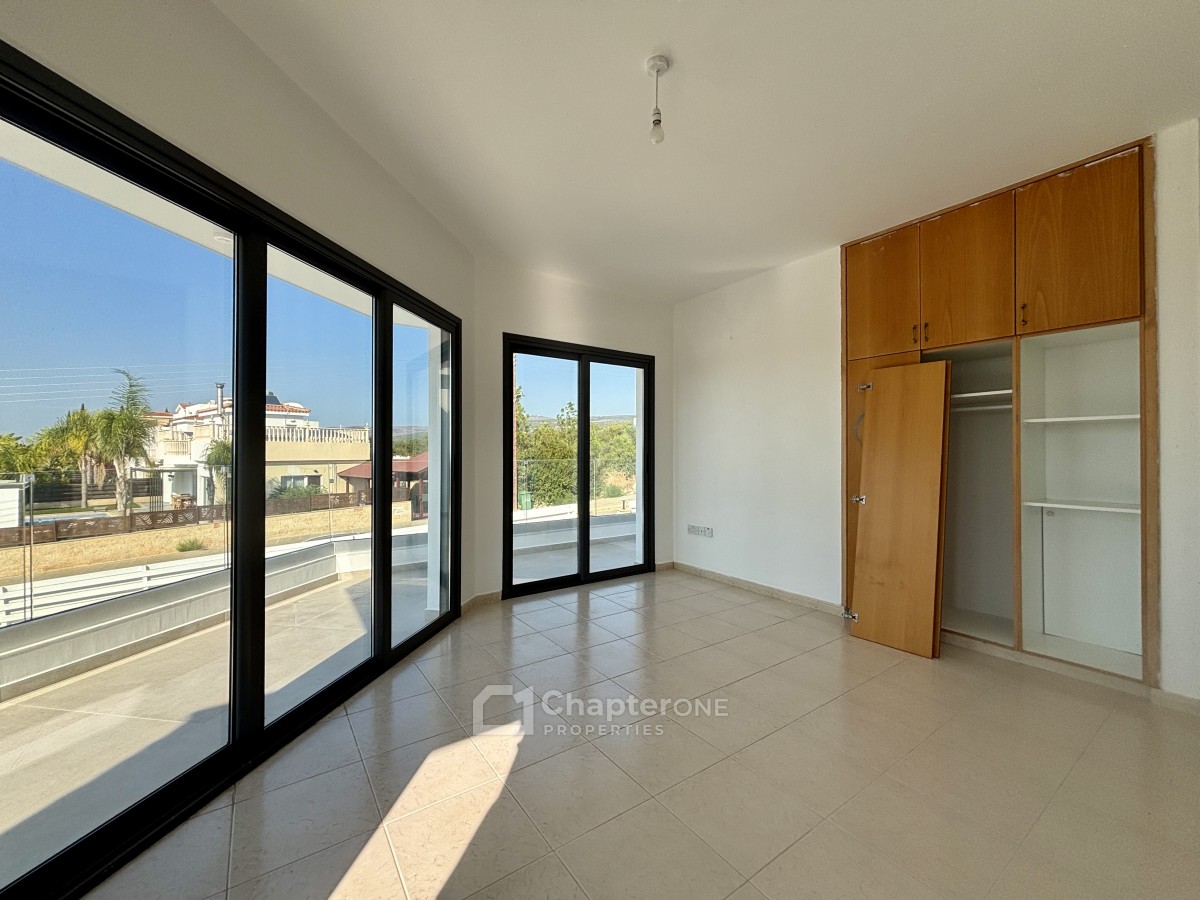 Detached Villa For Sale  in  Peyia - St. George