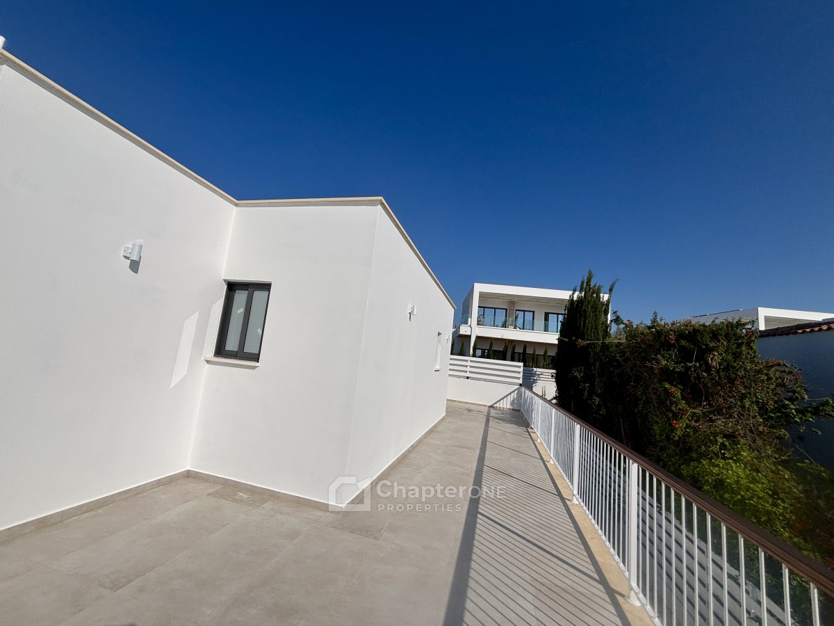 Detached Villa For Sale  in  Peyia - St. George