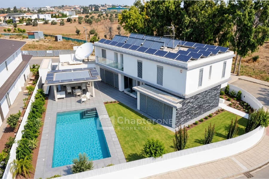 Detached Villa For Sale  in  Strovolos - Chryseleousa