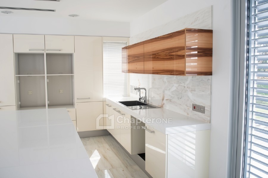 Detached Villa For Sale  in  Strovolos - Chryseleousa
