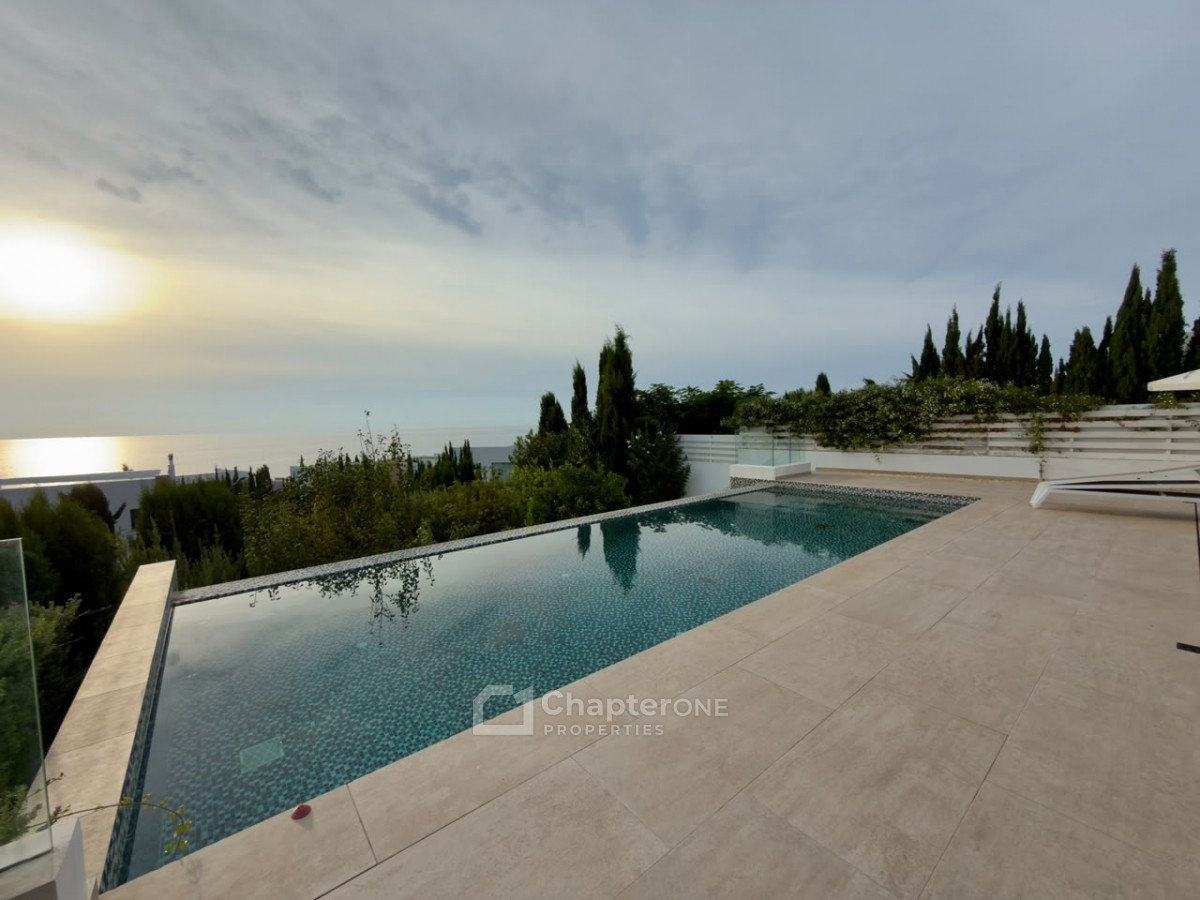 Detached Villa For Sale  in  Peyia - St. George
