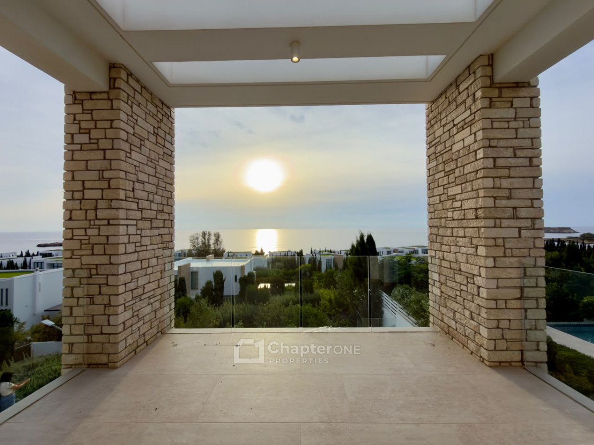 Detached Villa For Sale  in  Peyia - St. George