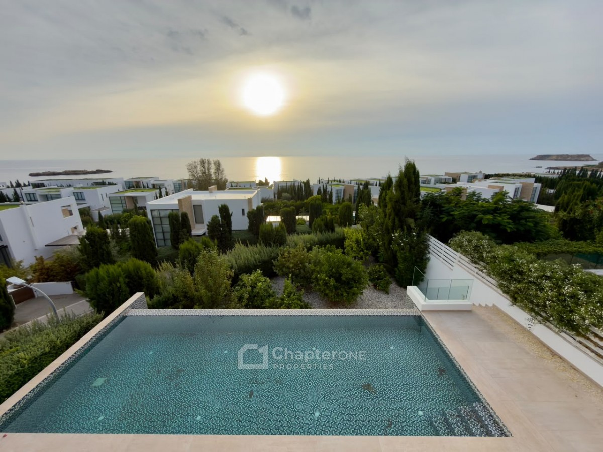 Detached Villa For Sale  in  Peyia - St. George